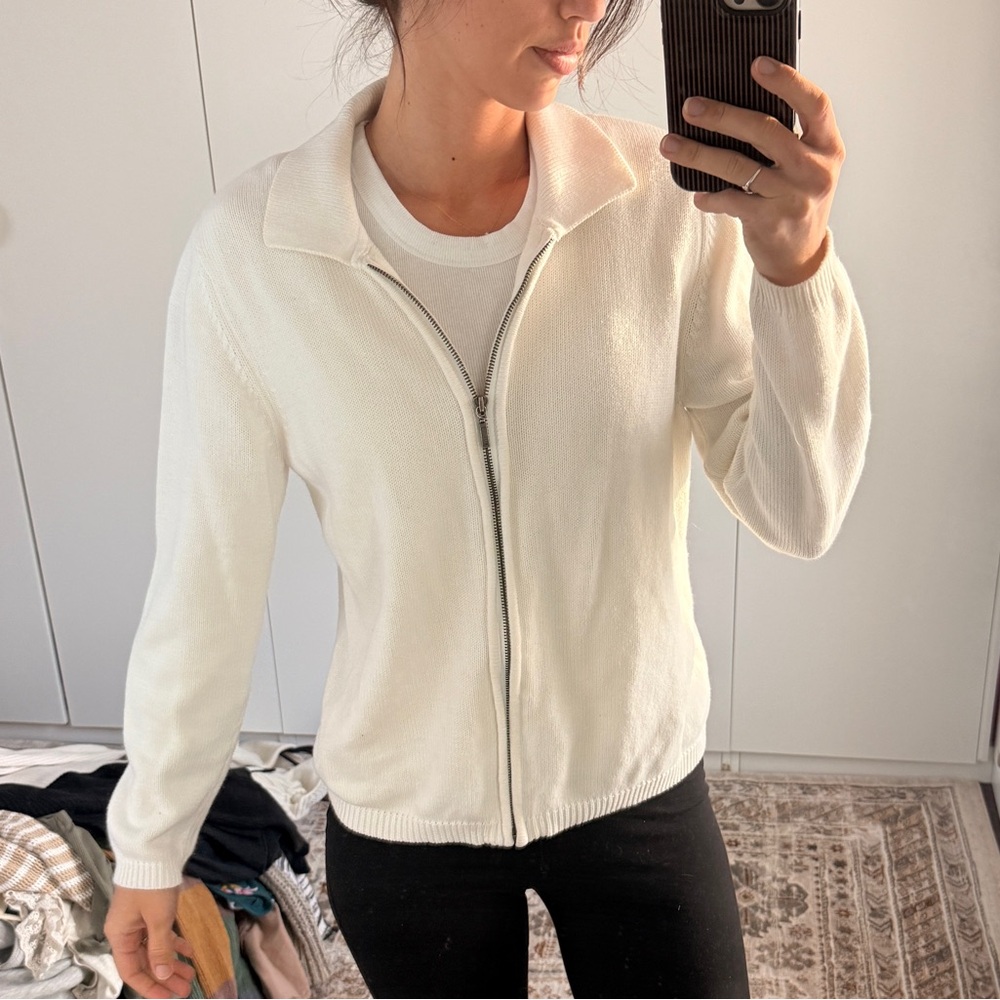 White Zip-Up Knit Jacket